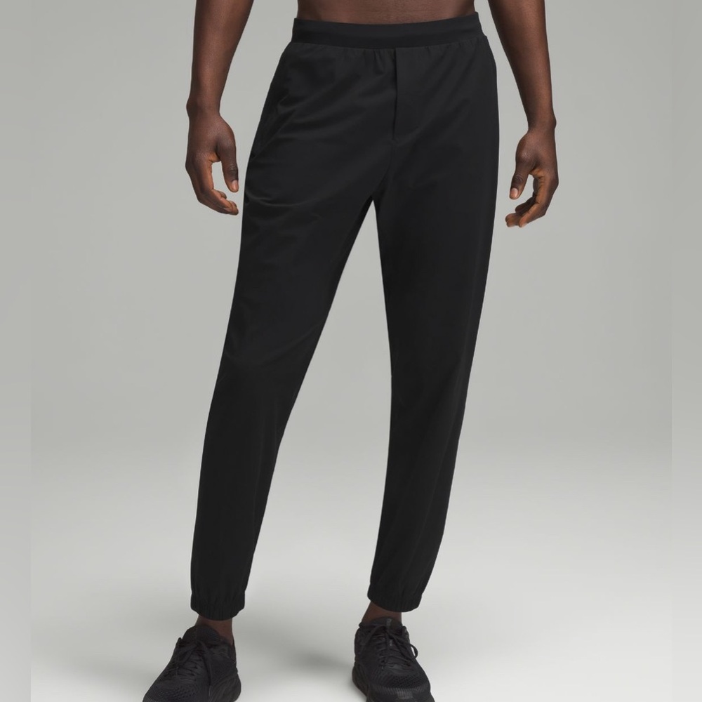 Lululemon Men’s Surge Joggers (XS)